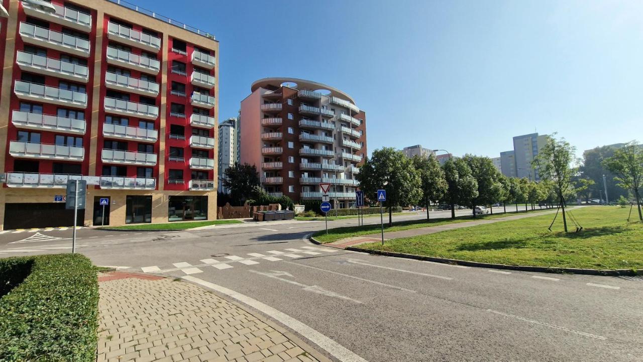 Luxo 2 Room Apartments By Bratislavatrip Eksteriør bilde